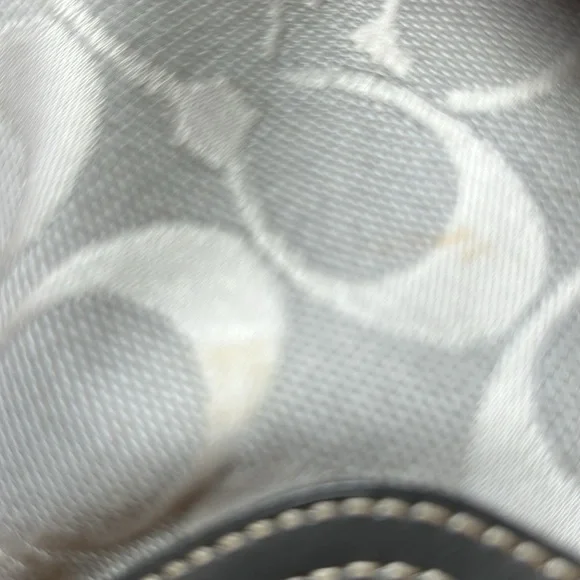 AUTHENTIC COACH PURSE - Picture 5 of 5